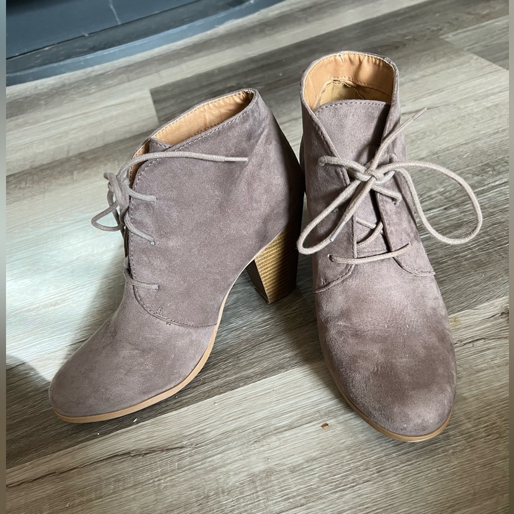 womens tan booties